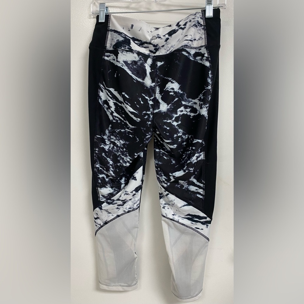 Avia yoga pants size Small